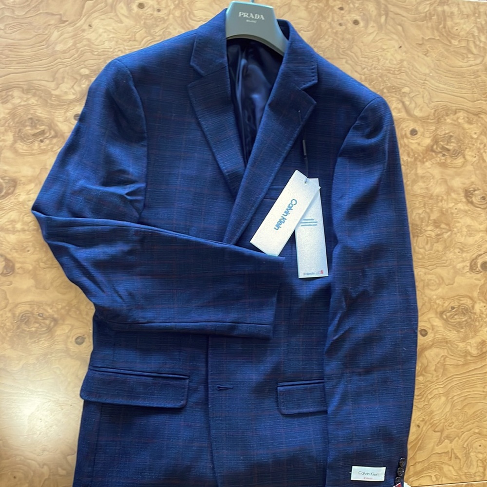 Calvin Klein dark blue and maroon blazer jacket, size 42L, un worn with tags